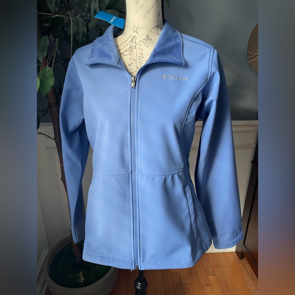 Columbia Softshell Jacket-Mabel Meadow- New With Tags